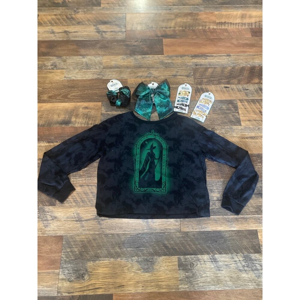 Wicked Cropped Long sleeve Tee and Hair‎ accessories bundle